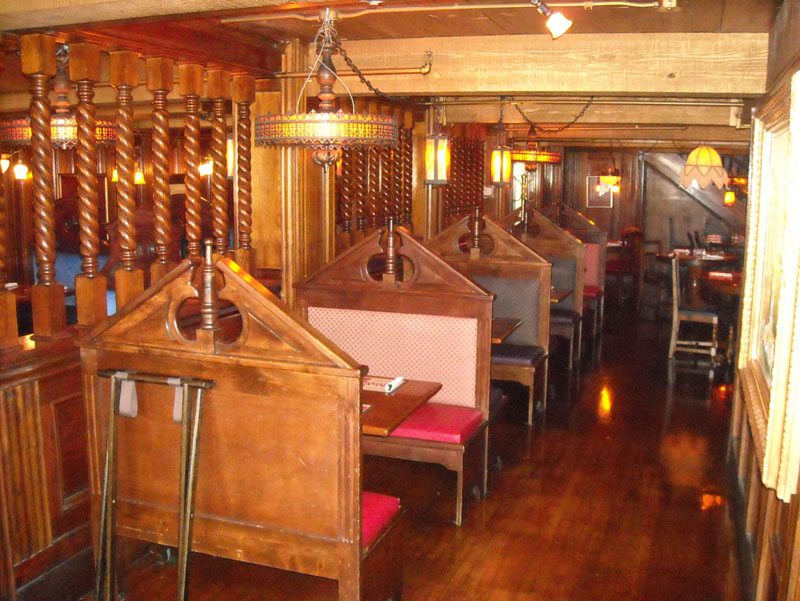 Indianapolis Old Spaghetti Factory interior