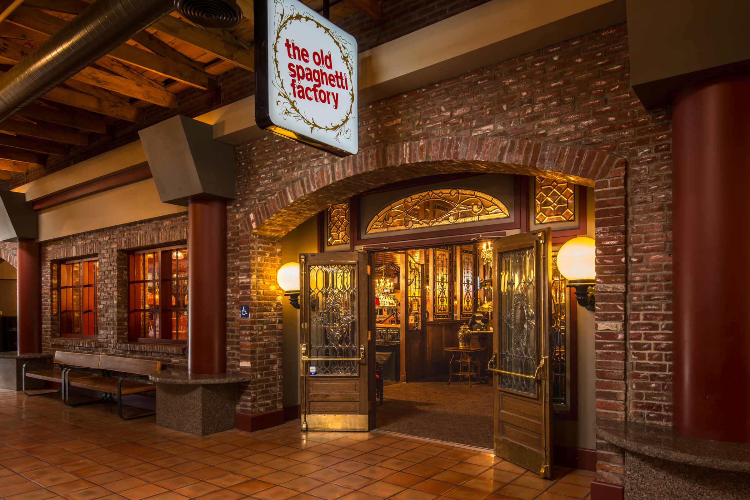 Rancho Cordova, CA – Old Spaghetti Factory