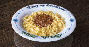 plate of The Old Spaghetti Factory's kids' cheesy macaroni
